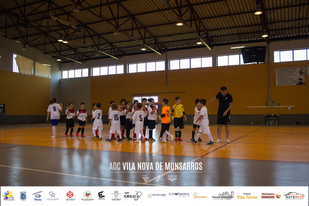 ADC Vila Nova de Monsarros vs Club Domus Nostra - Jogo de Apresentação Benjamins